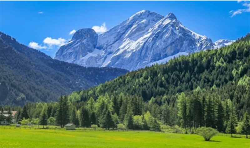 Rustic-Mountain-Towns